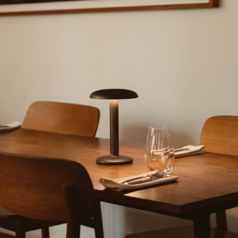 Flos rechargeable lamp sale