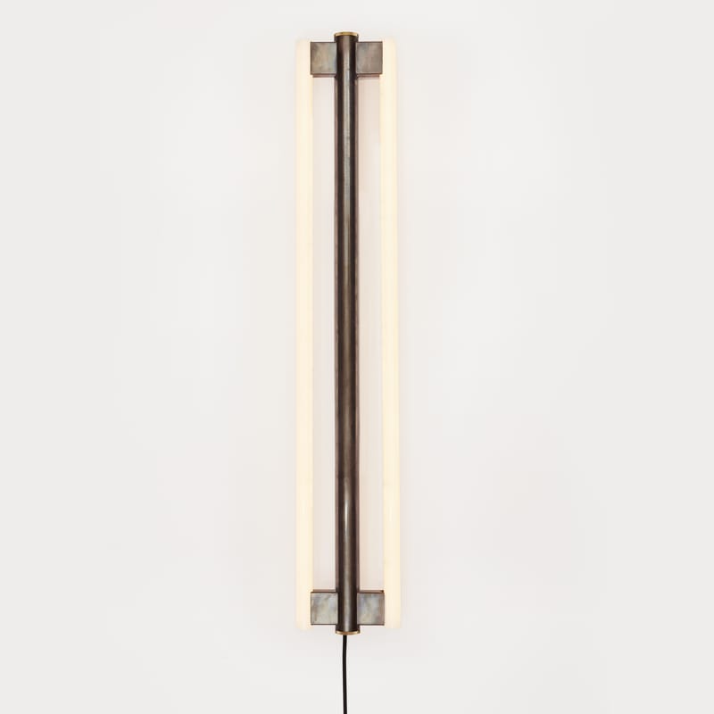 Luminaire - Appliques - Applique avec prise Eiffel métal / H 100 cm - Frama  - H 100 cm / Acier vieilli - Acier brut ciré, Verre opalin