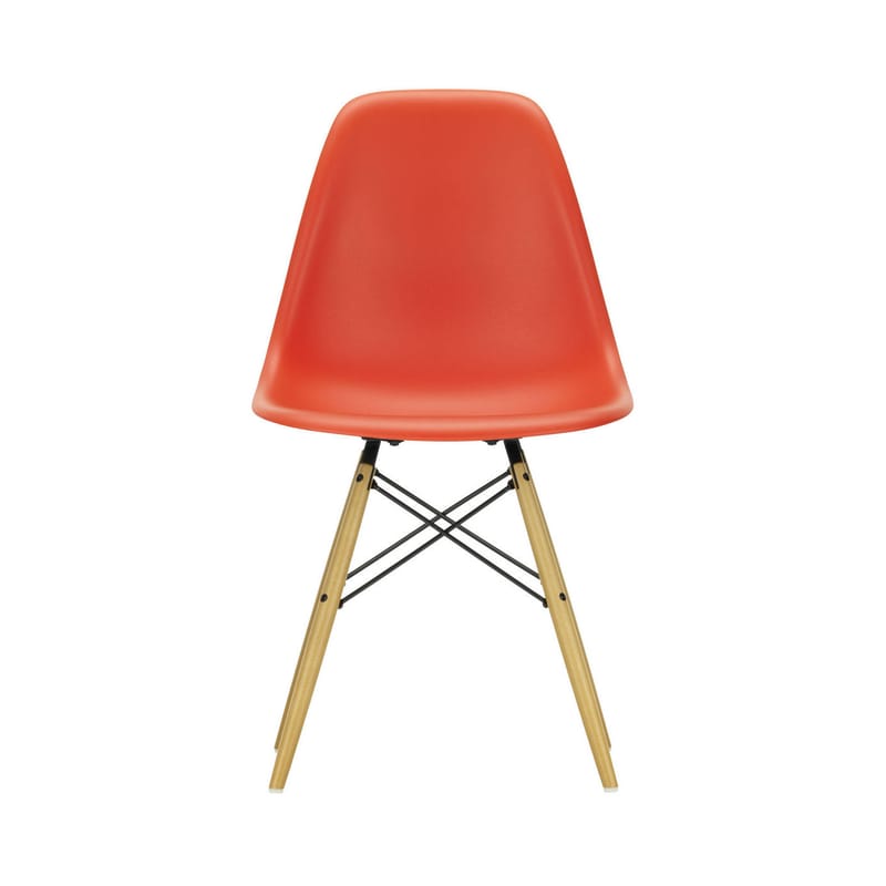 Mobilier - Chaises, fauteuils de salle à manger - Chaise DSW - Eames Plastic Side Chair plastique rouge / (1950) - Bois clair - Vitra - Rouge coquelicot / Bois clair - Érable massif, Polypropylène