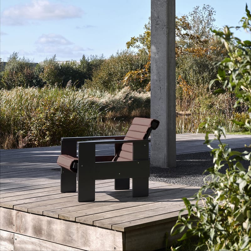 Tall lounge hotsell chair outdoor
