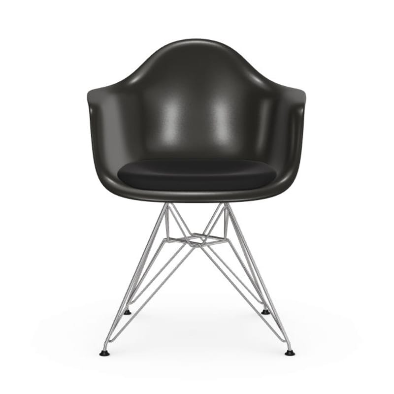 Mobilier - Chaises, fauteuils de salle à manger - Fauteuil DAR - Eames Plastic Armchair plastique noir / (1950) - Galette d\'assise - Vitra - Noir / Coussin noir - Acier, Mousse polyuréthane, Polypropylène, Tissu