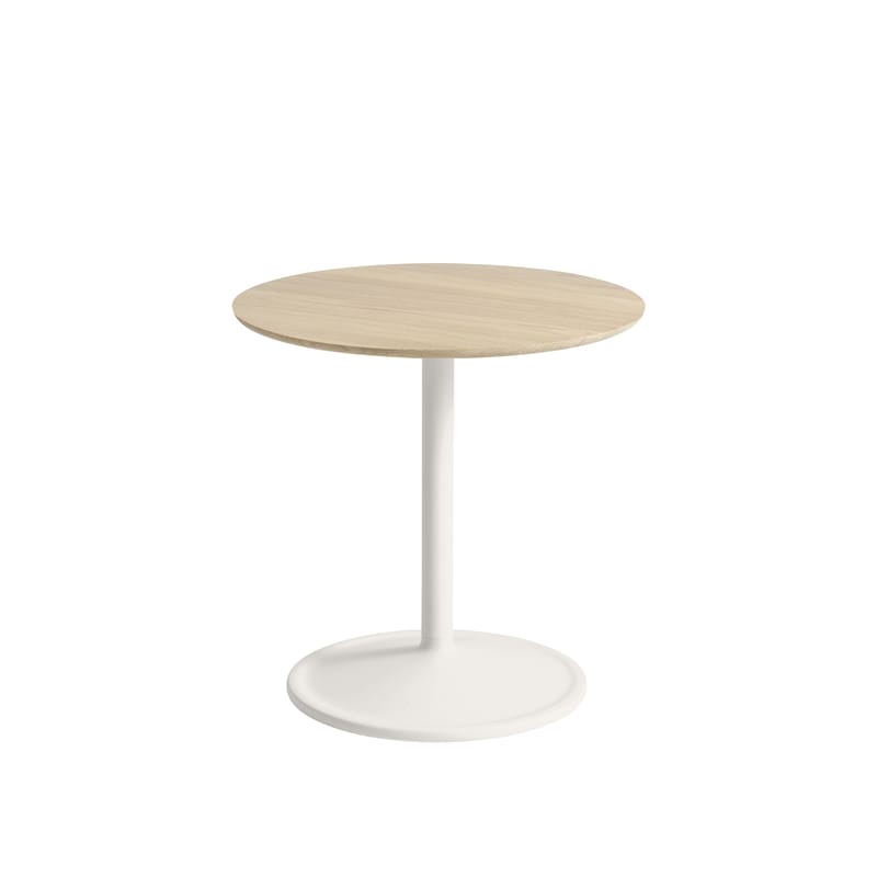 Mobilier - Tables basses - Table d\'appoint Soft bois naturel / Ø 48 x H 48 cm - Chêne massif - Muuto - Chêne clair / Blanc - Aluminium peint, Chêne massif FSC