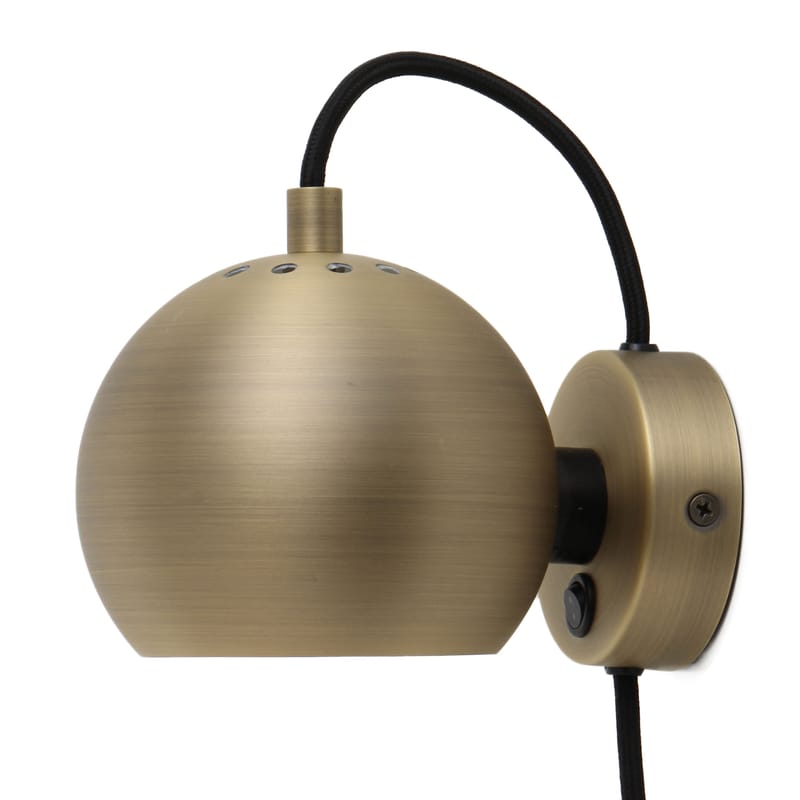 Luminaire - Appliques - Applique avec prise Ball or métal / Ø 12 cm - Réédition 1968 - Frandsen - Laiton mat - Métal verni