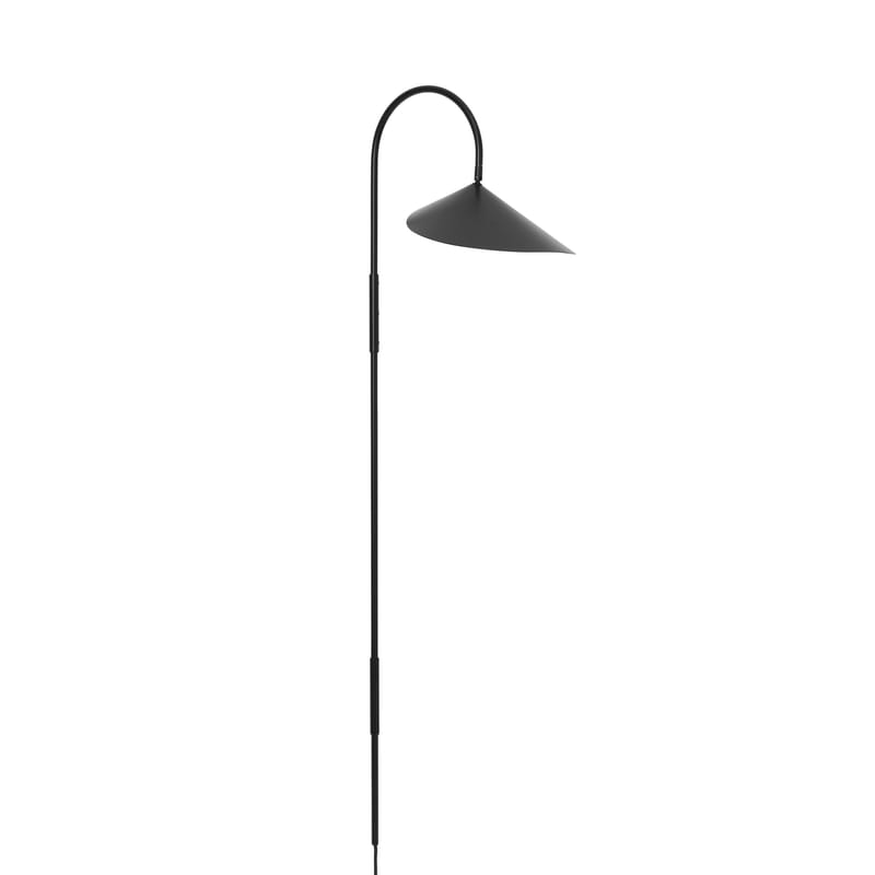 Luminaire - Appliques - Applique avec prise Arum Swivel Tall métal noir / H 127 cm - Orientable - Ferm Living - Noir - Aluminium, Fer