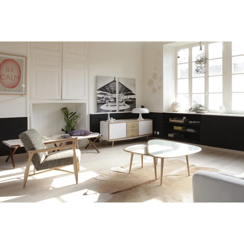 White and top natural coffee table
