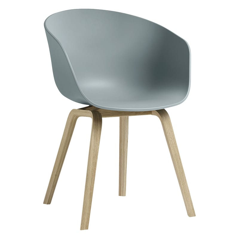 Mobilier - Chaises, fauteuils de salle à manger - Fauteuil  About a chair AAC22 plastique bleu / Recyclé - Hay - Bleu Dusty / Chêne verni mat - Chêne massif, Polypropylène recyclé