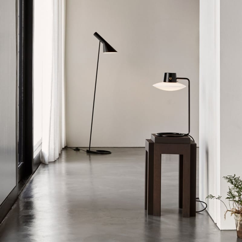 Arne jacobsen aj lamp online