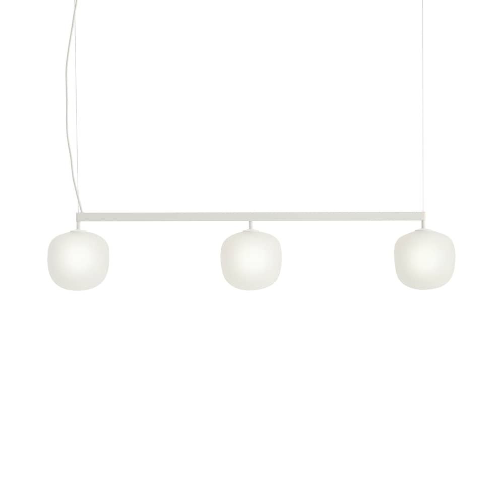 Suspension Rime Rail / L 110 cm - Muuto - Blanc - Aluminium thermolaqué, Verre soufflé bouche