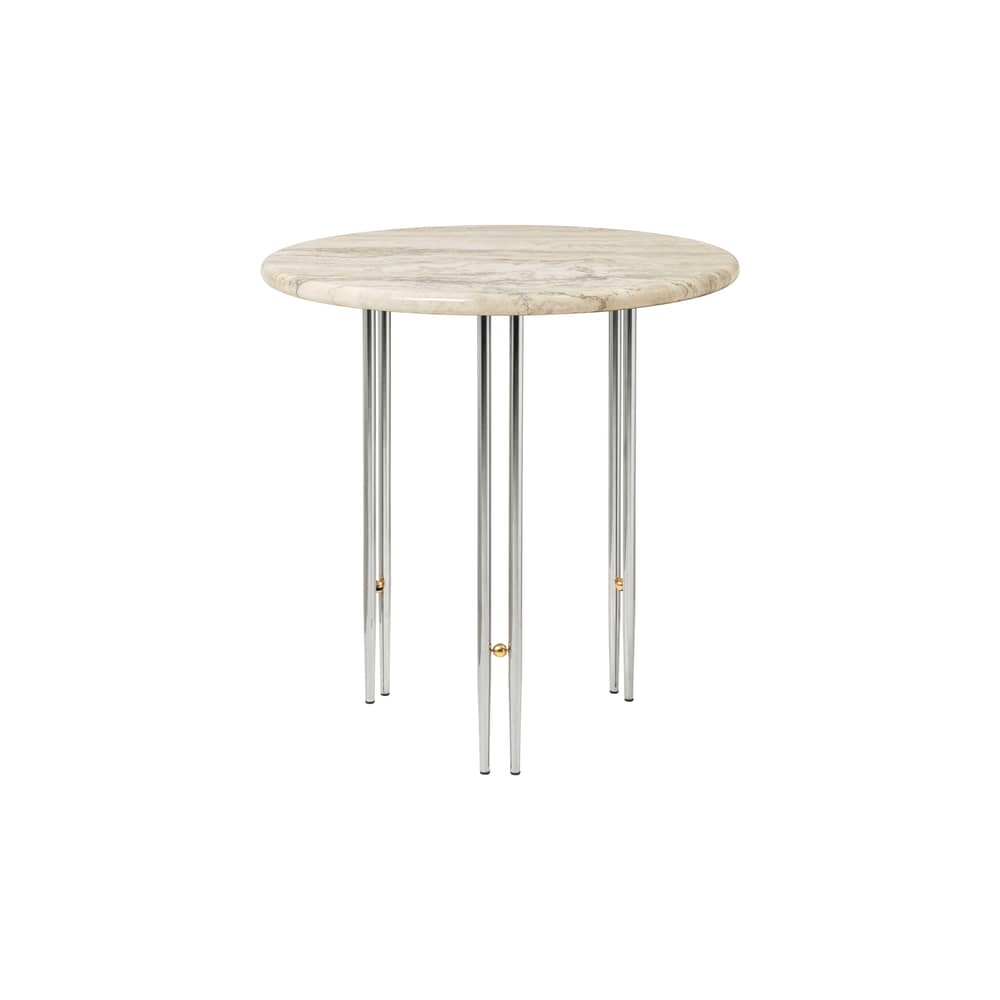 Table d\'appoint IOI marbre beige / Ø 50 x H 50 cm - Gubi - Marbre beige (Ripple) / Pied chromé - Acier laqué, Laiton, Marbre