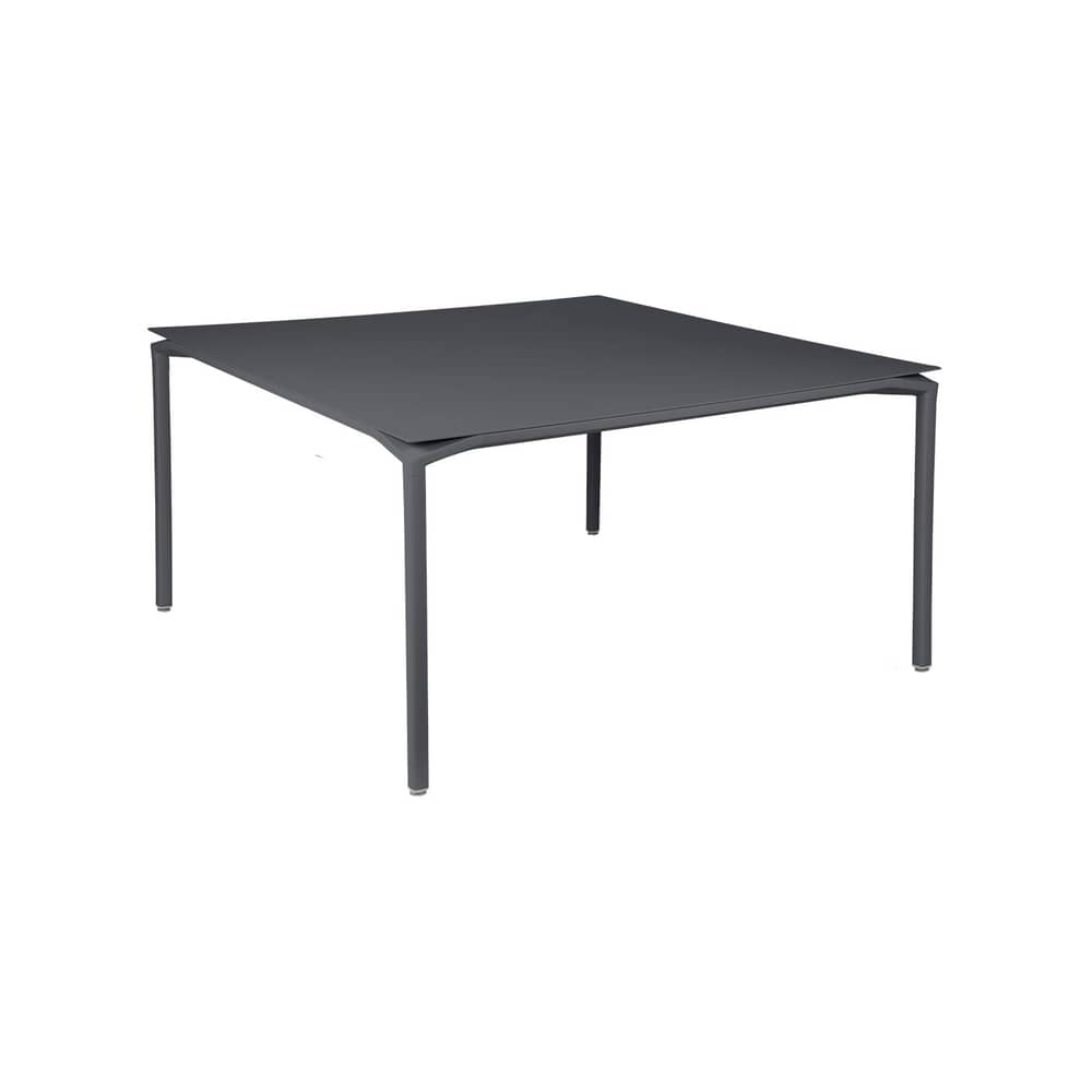 Table carrée Calvi métal gris noir / 140 x 140 cm - 8 personnes - Fermob - Carbone - Aluminium