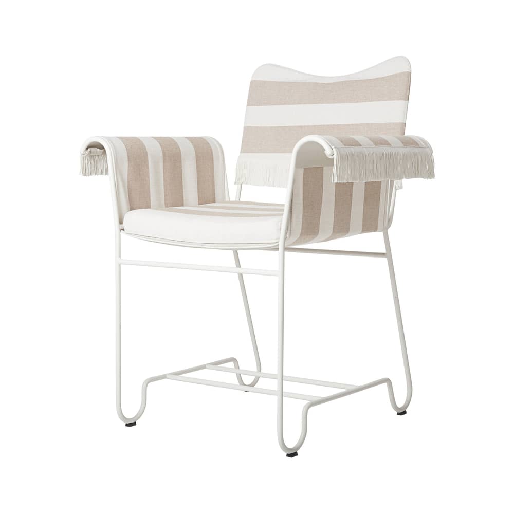 Fauteuil Tropique tissu beige / Avec franges - Matégot, réédition 50\' / Seconde vie - Gubi - Rayé beige rosé / Pied blanc - Acier inoxydable, Mousse, Tissu