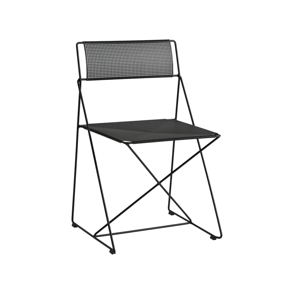 Stapelbarer Stuhl X-Line OUTDOOR metall schwarz / Neuauflage 1977 - Perforierter Stahl - Hay - Schwarz - Perforiertes Stahlblech, Stahl