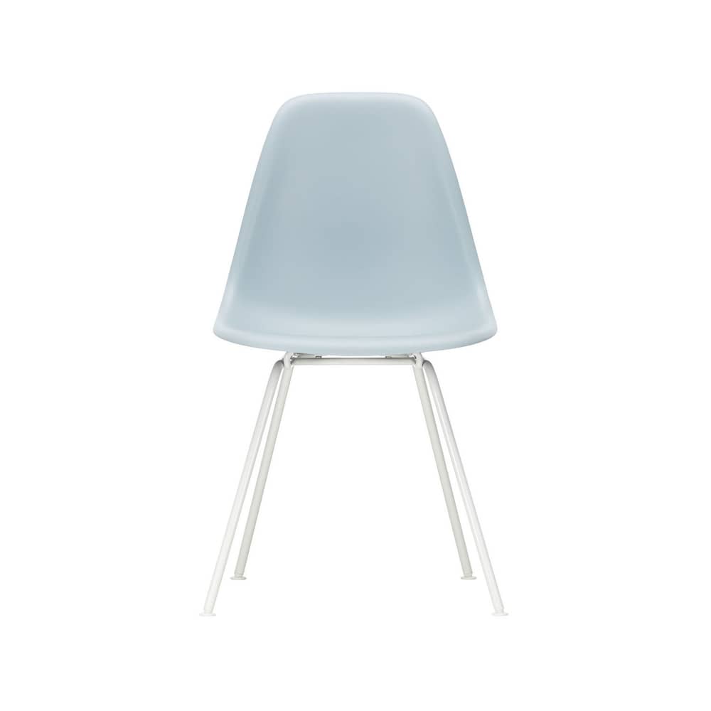 Chaise RE DSX - Eames Plastic Side Chair plastique bleu / (1950) - Pieds blancs / Recyclé - Vitra - Gris bleuté / Pieds blancs - Acier laqué époxy, Plastique recyclé post-consommation