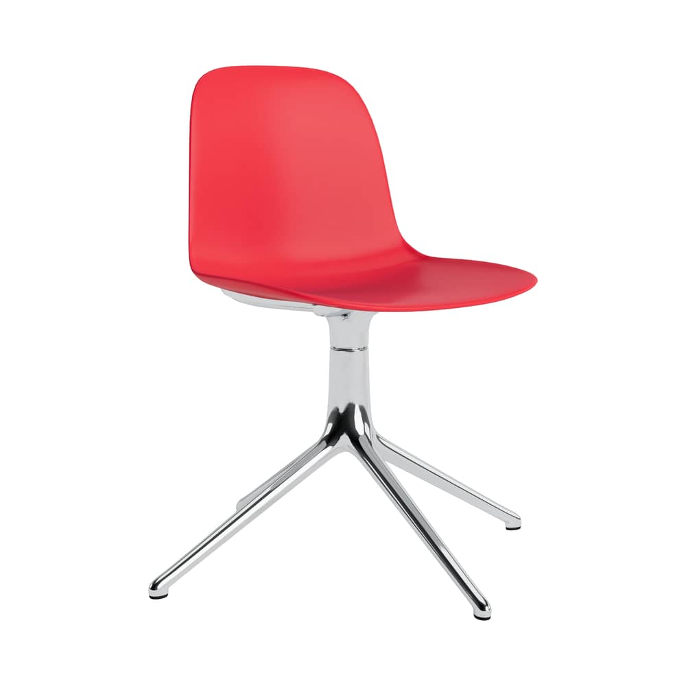 Chaise pivotante Form 4L plastique rouge - Normann Copenhagen - Rouge éclatant / Pied alu - Aluminium poli, Polypropylène