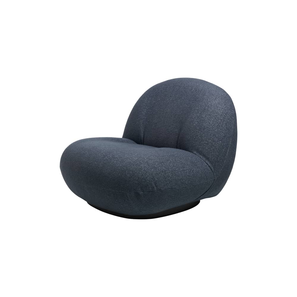 Fauteuil rembourré Pacha tissu bleu / Pierre Paulin - Réédition 1975 - Gubi - Bleu (Tissu Harp 102) / Base noire - Contreplaqué, MDF peint, Mousse, Tissu