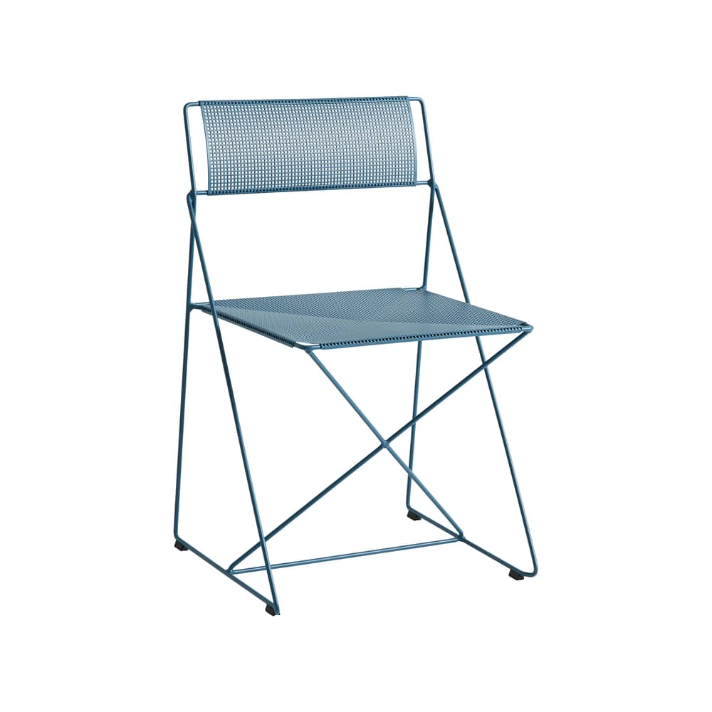 Sedia impilabile X-Line OUTDOOR metallo blu / Riedizione 1977 - Acciaio perforato - Hay - Blu polvere - Acciaio, Lamiera d’acciaio perforata