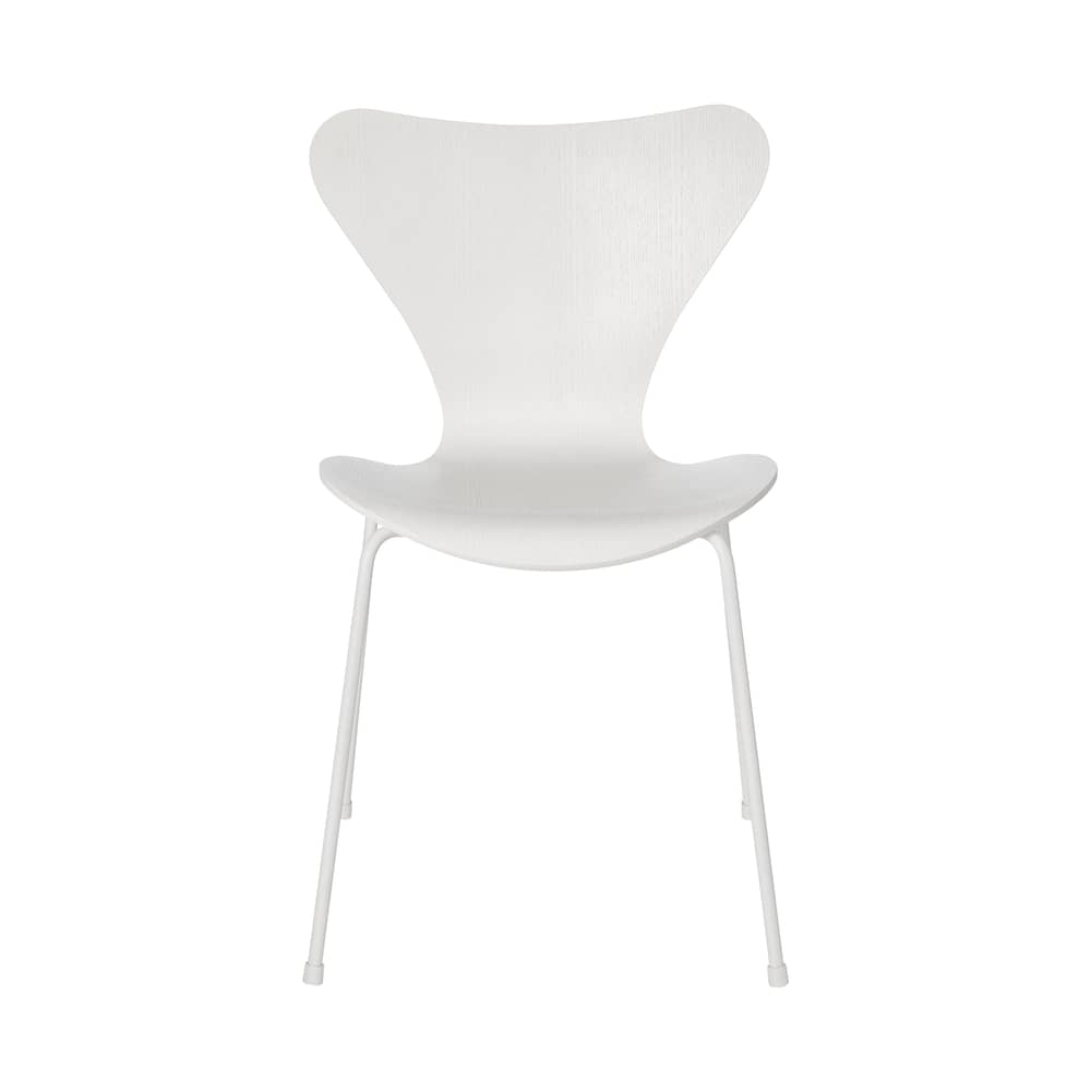 Sedia impilabile Série 7 legno bianco / Frassino tinto - Fritz Hansen - Bianco / Gambe bianche - Acciaio verniciato, Compensato di frassino tinto