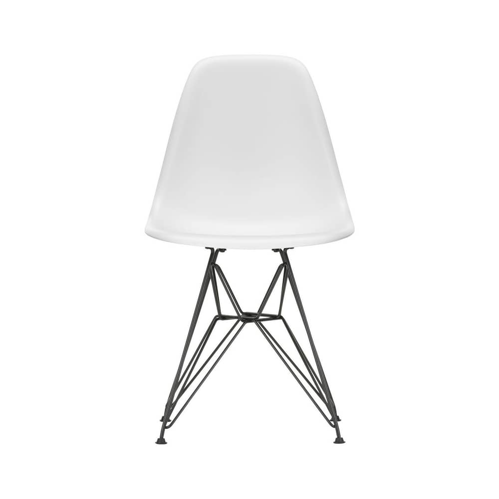 RE DSR - Eames Plastic Side Chair Chair plastic material white / (1950) - Black Base, legs / Recycled - Vitra - Cotton white / Black Base, legs - Epoxy lacquered steel, Post-consumer recycled plastic