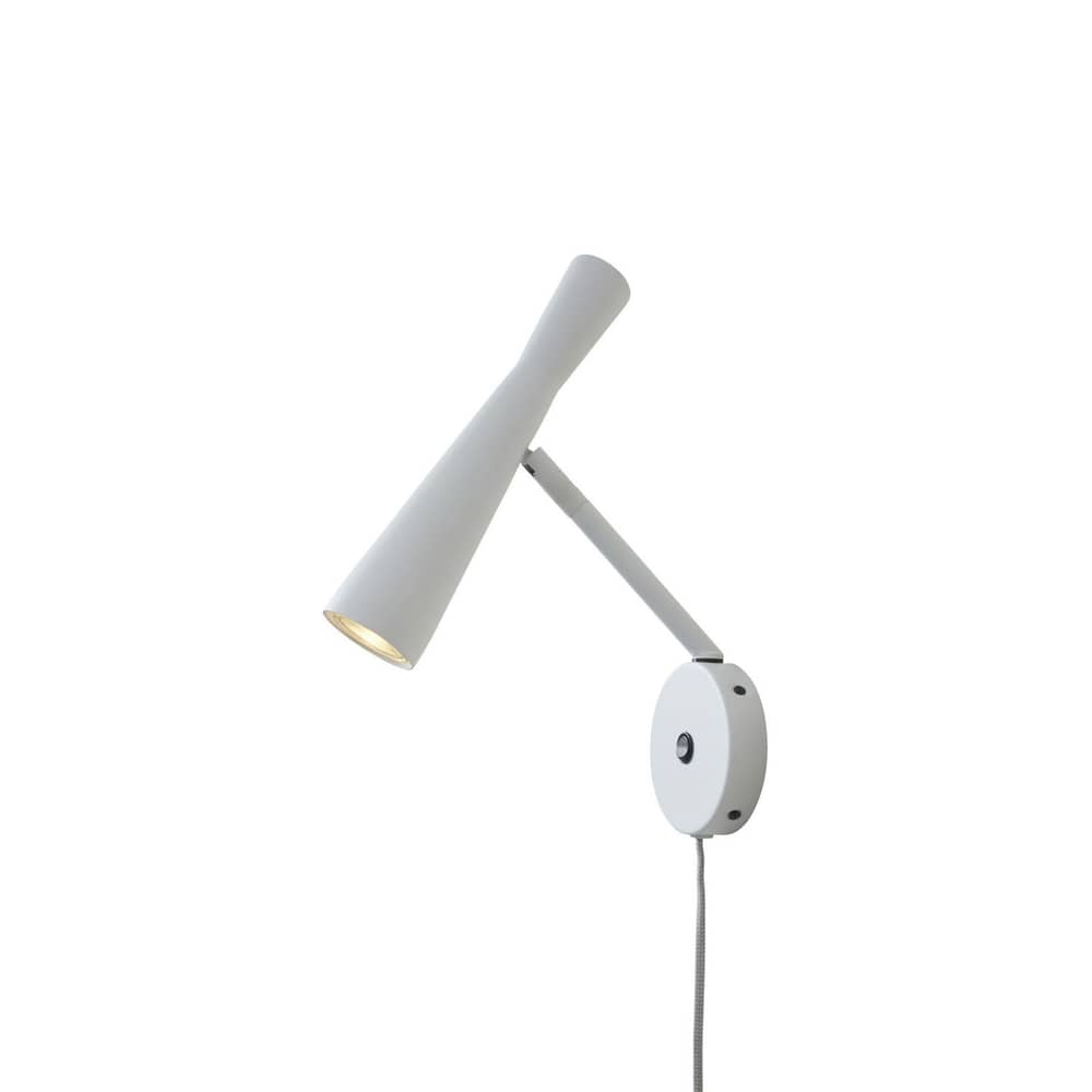 Applique avec prise Bordeaux / Orientable - It\'s about Romi - Blanc - Fer