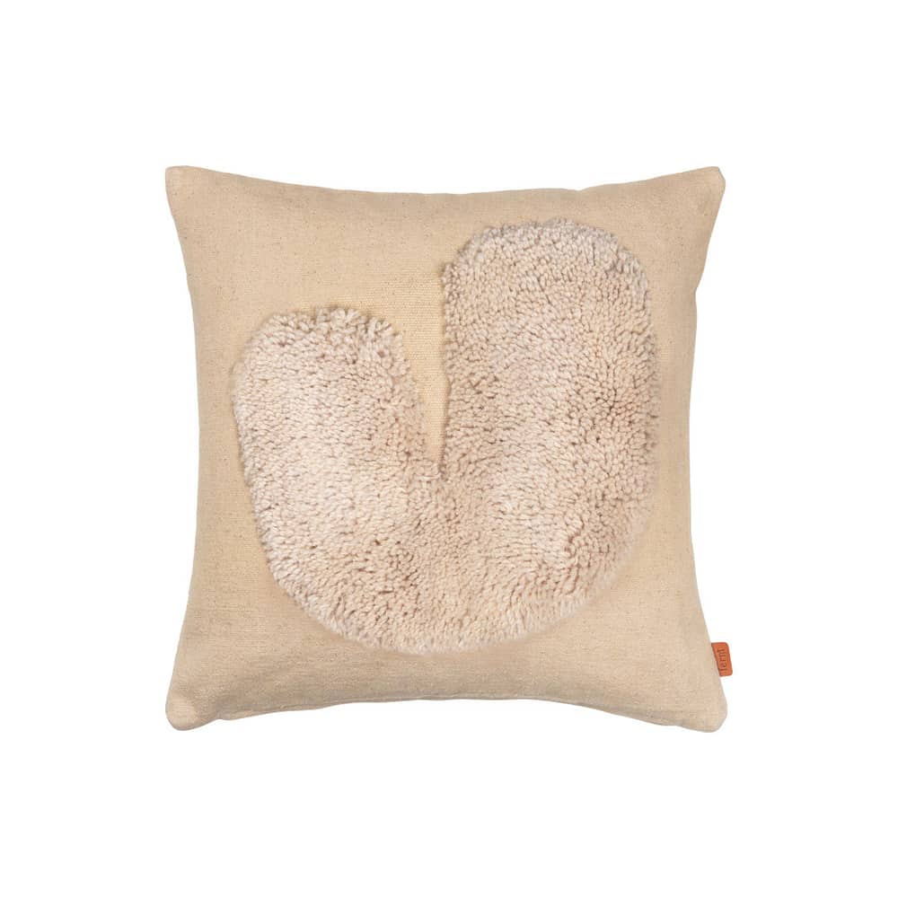 Lay Cushion textile white beige / 50 x 50 cm - Ferm Living - Off-white / Sand -  Duvet, Cotton, Feathers, Wool