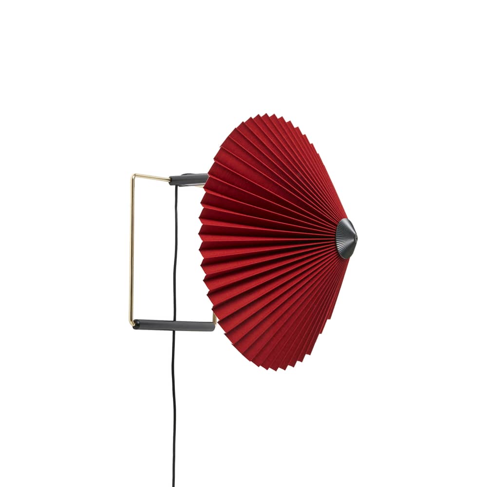 Applique con presa Matin Small tessuto rosso LED orientabile / Ø 30 cm - Hay - Rosso ossido - Cotone pieghettato, Filo d\'acciaio