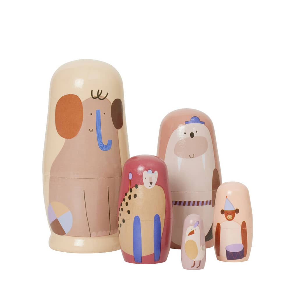 Bambole russe Critter Ferm Living / Legno FSC - Multicolore - Legno ...
