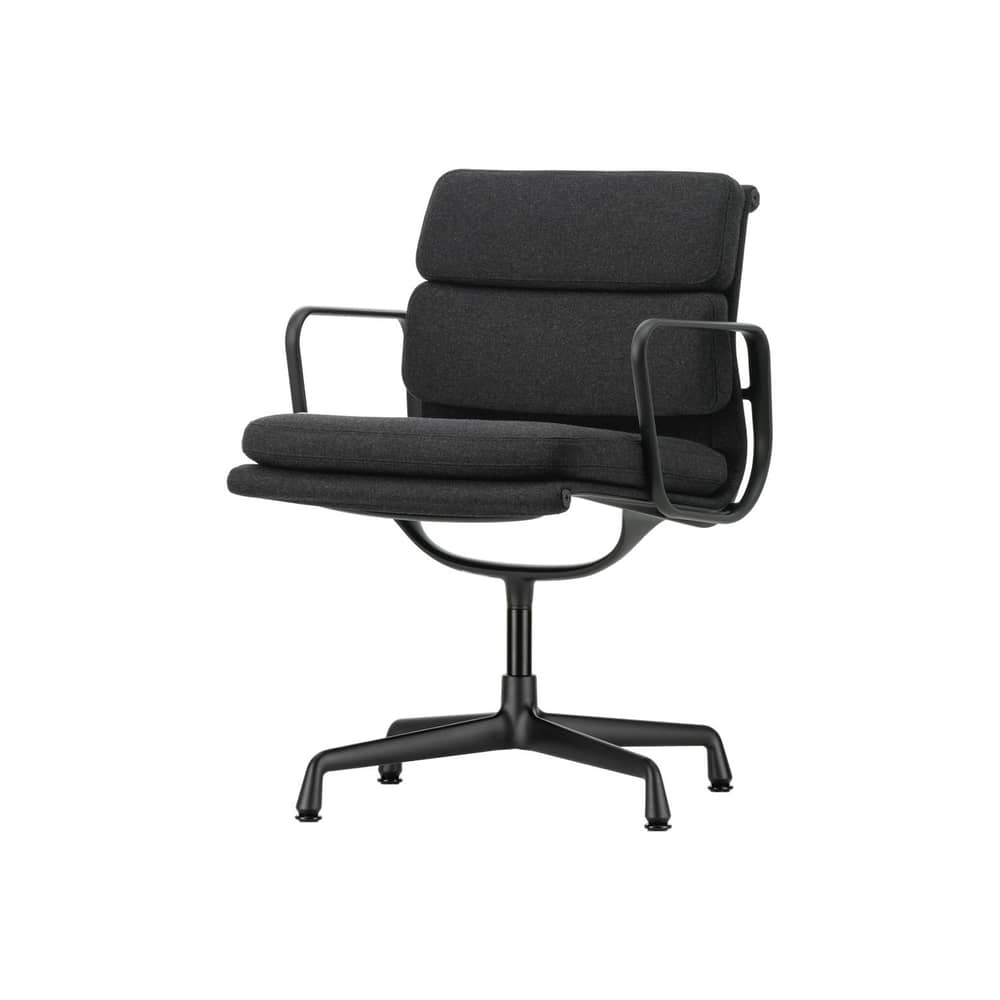 Drehsessel Soft Pad EA 208 textil schwarz / Eames, 1969 - Vitra - Schwarz (Stoff Cosy) / Alu schwarz - Aluminium-Druckguß, Gewebe, Polyurethan-Schaum