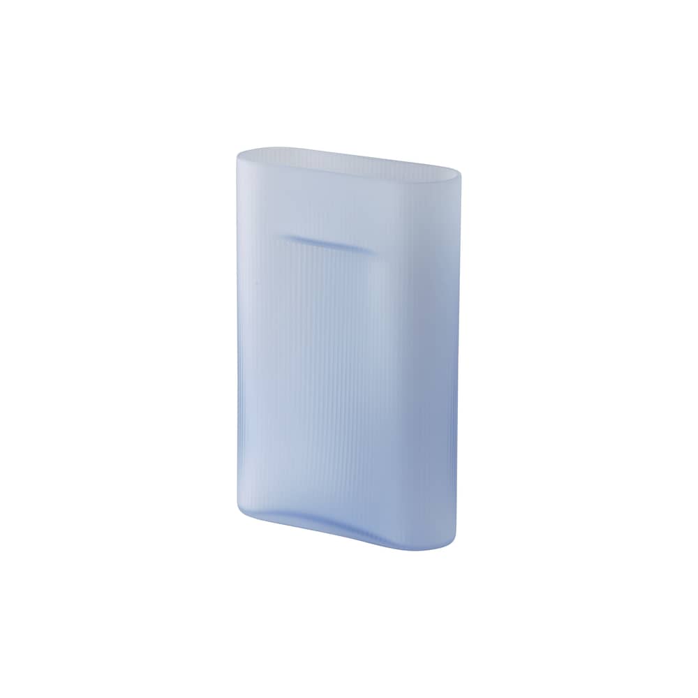 Vase Ridge verre bleu / L 23 x H 35 cm - Muuto - Bleu clair dépoli - Verre dépoli soufflé bouche