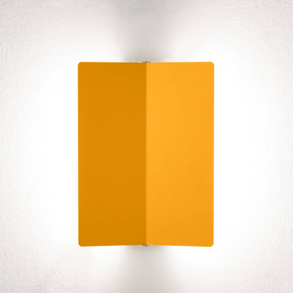  Wall light metal yellow with a folded LED swivelling shutter / Charlotte Perriand, 1963 - Nemo - Yellow - Painted aluminium, Painted metal