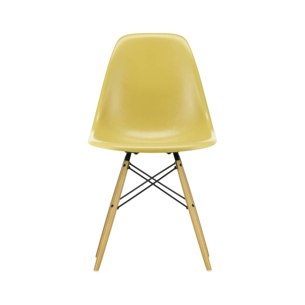 Sedia DSW - Eames Fiberglass Side Chair materiale plastico giallo / (1950) - legno chiaro - Vitra - Ocra chiaro / Acero con tonalità gialla - , Acero massiccio