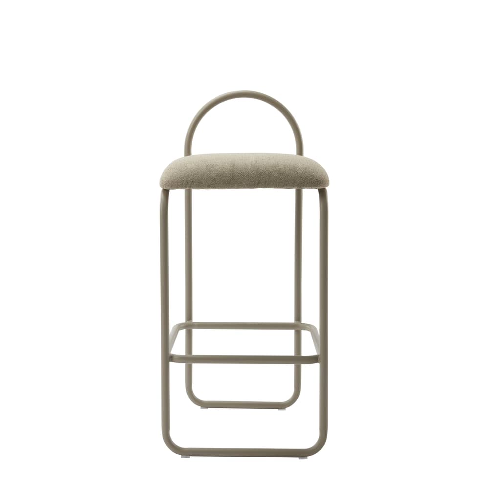 Gepolsterter Barhocker Angui Small textil beige / H 65 cm - Recycling-Polyesterstoff - AYTM - Taupe (Recycling-Polyester) - lackierter Stahl, Recyceltes Polyester, Schaumstoff