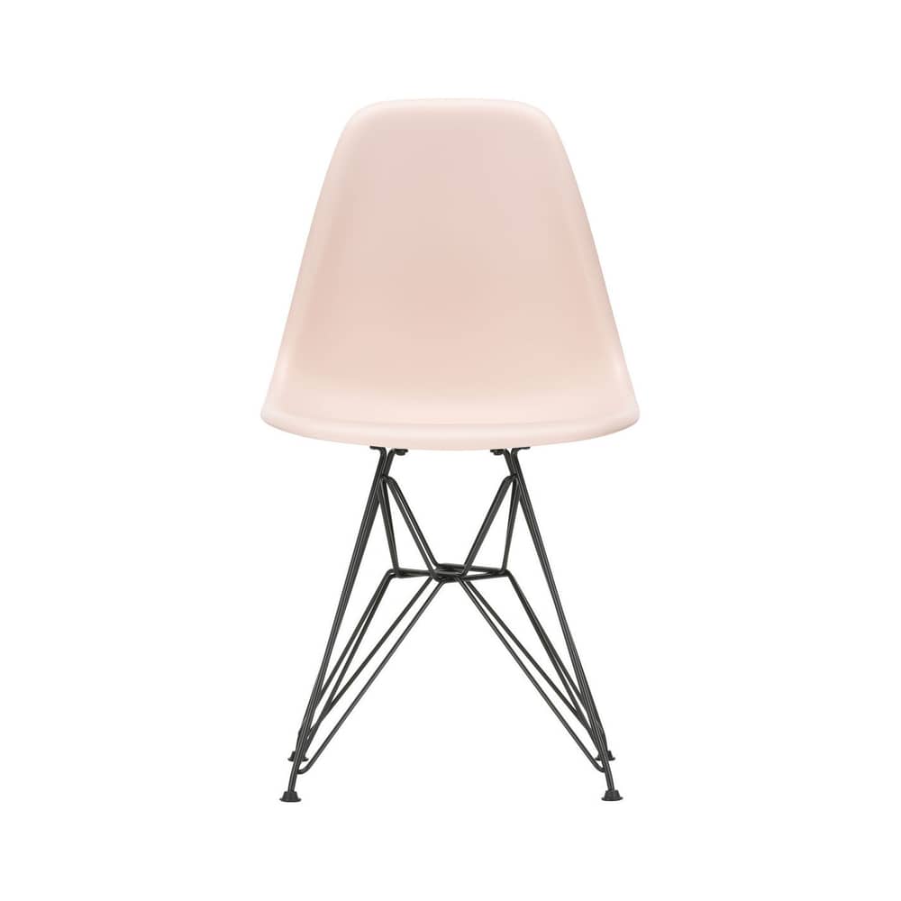 RE DSR - Eames Plastic Side Chair Chair plastic material pink / (1950) - Black legs / Recycled - Vitra - Soft pink / Black legs - Epoxy lacquered steel, Post-consumer recycled plastic