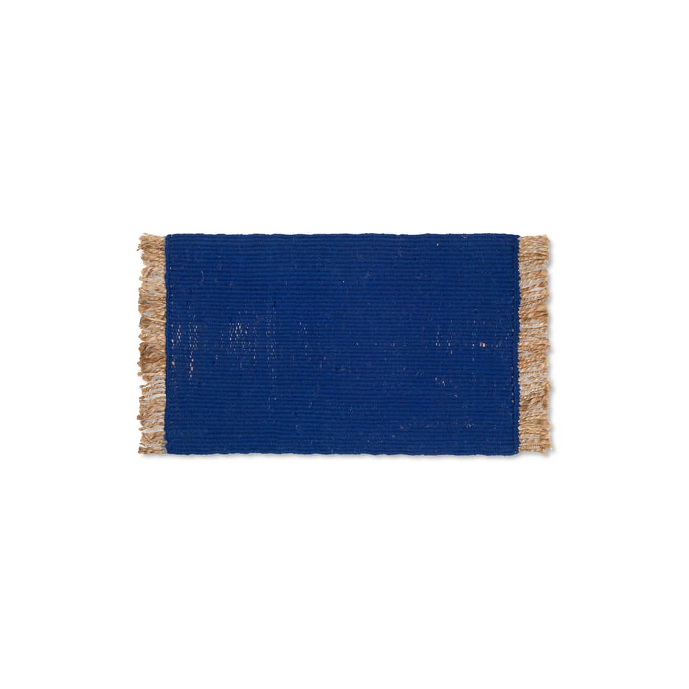 Block Mat Rug textile blue / 50 x 80 cm -Jute & recycled plastic bottles - Ferm Living - Blue -  PET recyclé, Hessian