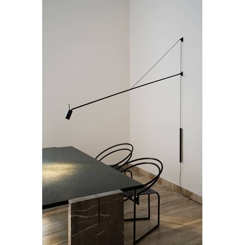 Applique avec prise Swan LED métal / Orientable - L 184 cm - Nemo - Noir - Aluminium, Technopolymère