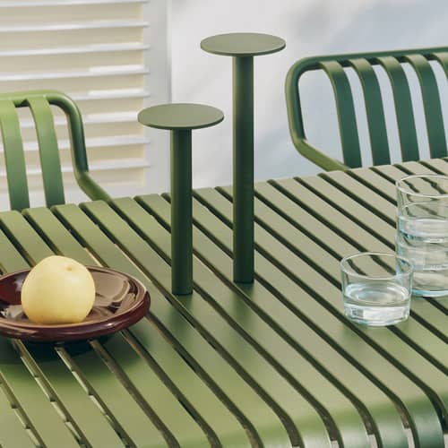 Lampe extérieur sans fil rechargeable Host Small / LED - H 22 cm / Fixation magnétique - Hay - Vert olive - Acier thermolaqué, Aimant, Aluminium thermolaqué