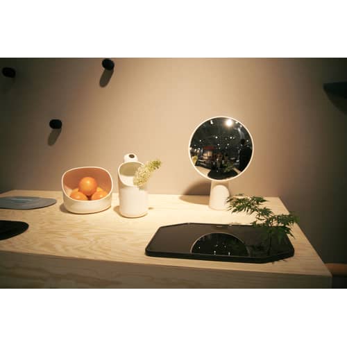 Miroir à poser Cyclope céramique blanc / H 46,5 cm - Moustache - Écru - Terre cuite émaillée