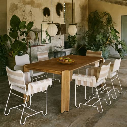 Fauteuil Tropique tissu beige / Avec franges - Matégot, réédition 50\' / Seconde vie - Gubi - Rayé beige rosé / Pied blanc - Acier inoxydable, Mousse, Tissu