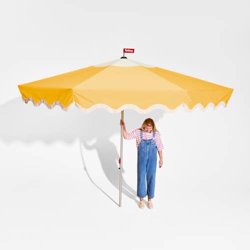 Parasol Pensol jaune / Ø 350 cm - Base noire incluse - Fatboy - Jaune Soleil / Base noire - Acier inoxydable, Aluminium, Toile polyester