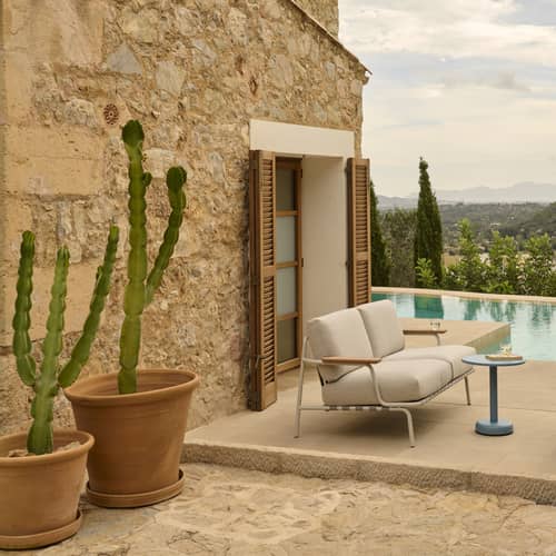 Canapé de jardin 2 places Settle / 152,5 cm - Muuto - Gris / Tissu écru (Laze 1) - Acajou, Acier, Mousse, Sangle polyester, Tissu d\'extérieur