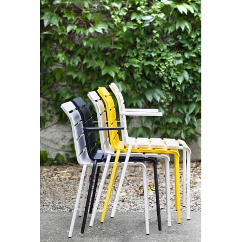 Aligned Stacking chair metal white / By Maarten Baas - Aluminium - valerie objects - White - Thermolacquered aluminium