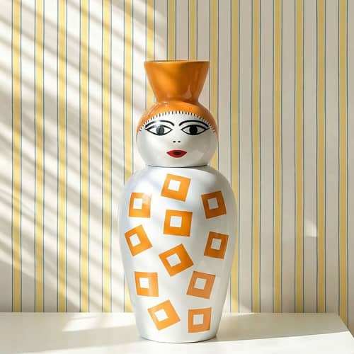 Canopie - Amina Vase ceramic orange / With Lid - Ø 17 x H 41.6 cm - Seletti - Amina / Orange - China