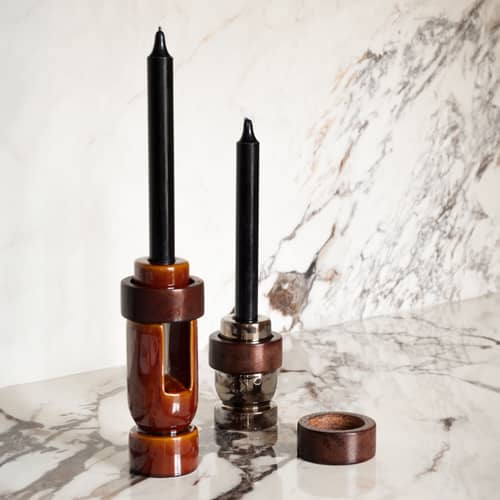 Portacandela Ador Small ceramica oro / H 10 cm - RED Edition - Bronzo / Legno scuro - Ceramica smaltata, Legno tinto