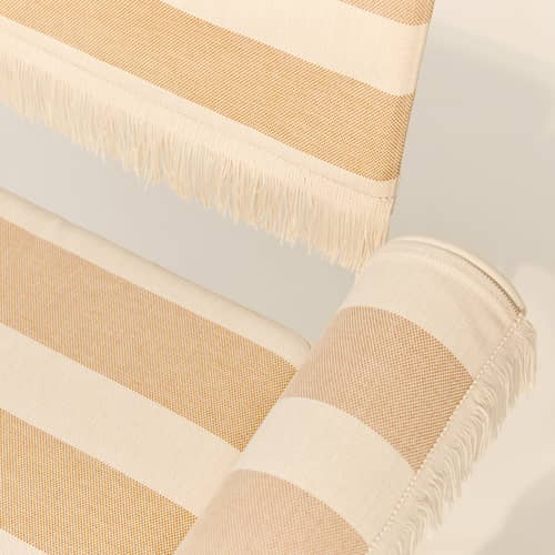 Fauteuil Tropique tissu beige / Avec franges - Matégot, réédition 50\' / Seconde vie - Gubi - Rayé beige rosé / Pied blanc - Acier inoxydable, Mousse, Tissu