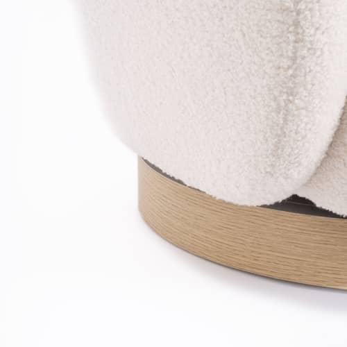 Fauteuil pivotant Bozzolo tissu blanc beige / Moyen modèle - L 75 cm / Laine bouclette - Maison Sarah Lavoine - Ecru (tissu bouclette) / Base chêne - Bois, Contreplaqué de chêne, Laine bouclée, Mousse