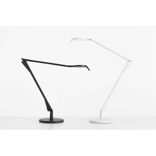 Tischleuchte Aledin TEC LED plastikmaterial schwarz / LED - Flacher Diffusor / Version mattlackiert - Kartell - Schwarz matt - eloxiertes Aluminium, Polykarbonat