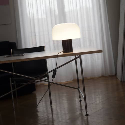 Lampada da tavolo Bellhop Glass T vetro marrone - Flos - Cioccolato - Alluminio, Vetro opalino triplex