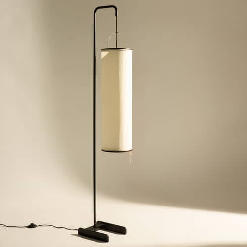 Lampadaire Silk Lantern beige / Soie naturelle - 1951 - Gubi - Beige - Acier, Placage de bois, Soie naturelle