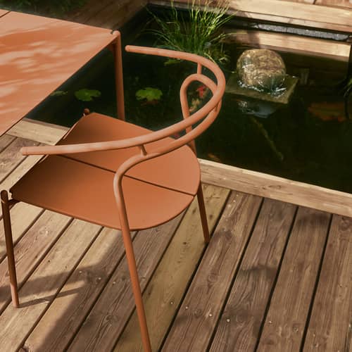 Stapelbarer Sessel Novo metall orange - AYTM - Lebkuchen - Aluminium, Stahl