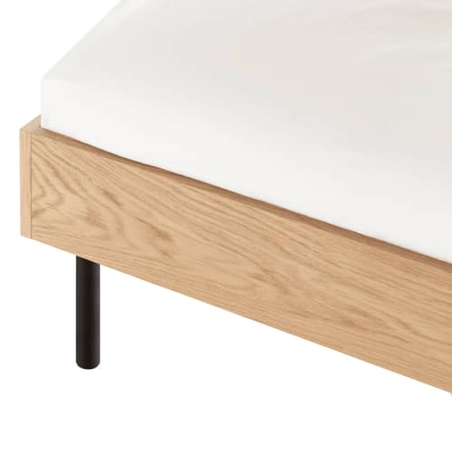 Lit double Streiko / Pour matelas 140 x 200 cm - Sommier inclus - NOO.MA - Chêne / Pieds noirs - Acier, Placage de chêne