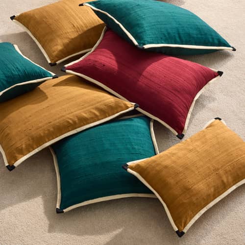 Kissen Sequence textil grün / 55 x 40 cm - Seide - Maison Sarah Lavoine - Chinesischer Tee - Baumwolle, Polyesterfaser, Wildseide